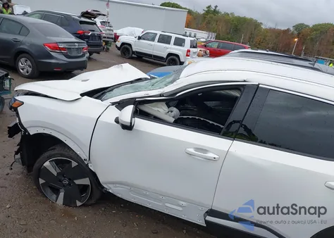 2025 Nissan Kicks Sr Intelligent Awd из США, поврежденный, VIN 3N8AP6DB8SL300278